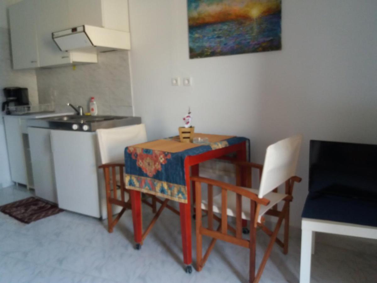 Apartment In Poros Poros Town Exterior foto